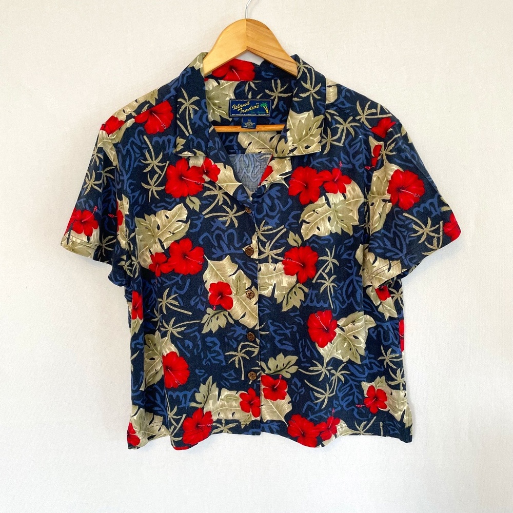 Island Traders Hawaiian Cropped Camp Shirt Red Hibiscus on Blue Size XL